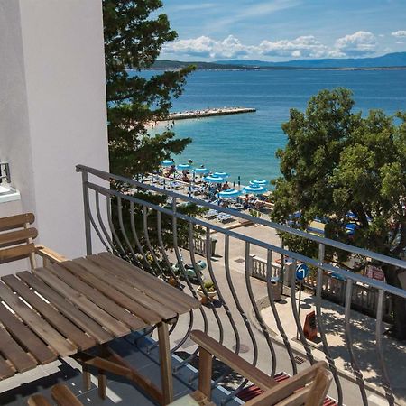 Apartmani Plaza Selce Eksteriør bilde