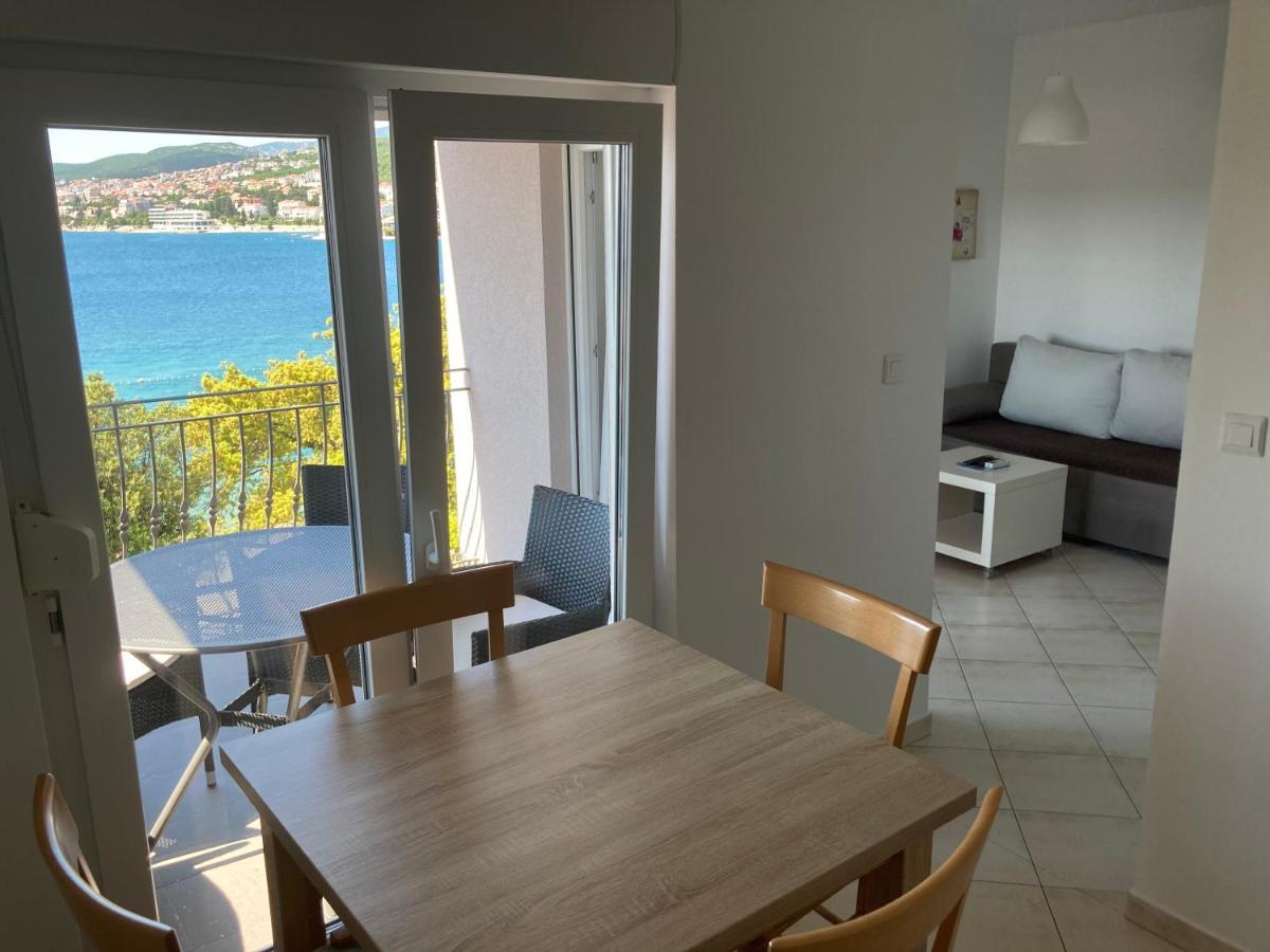 Apartmani Plaza Selce Eksteriør bilde