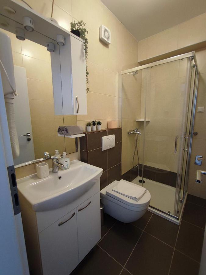 Apartmani Plaza Selce Rom bilde